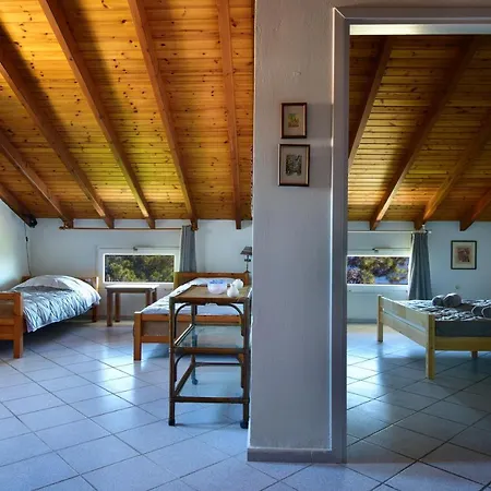 By The Sea - πάνω στη θάλασσα Villa Kavos